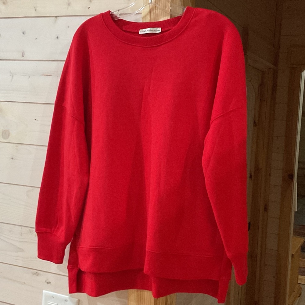 Zenana Outfitters Vibrant Red Sweatshirt